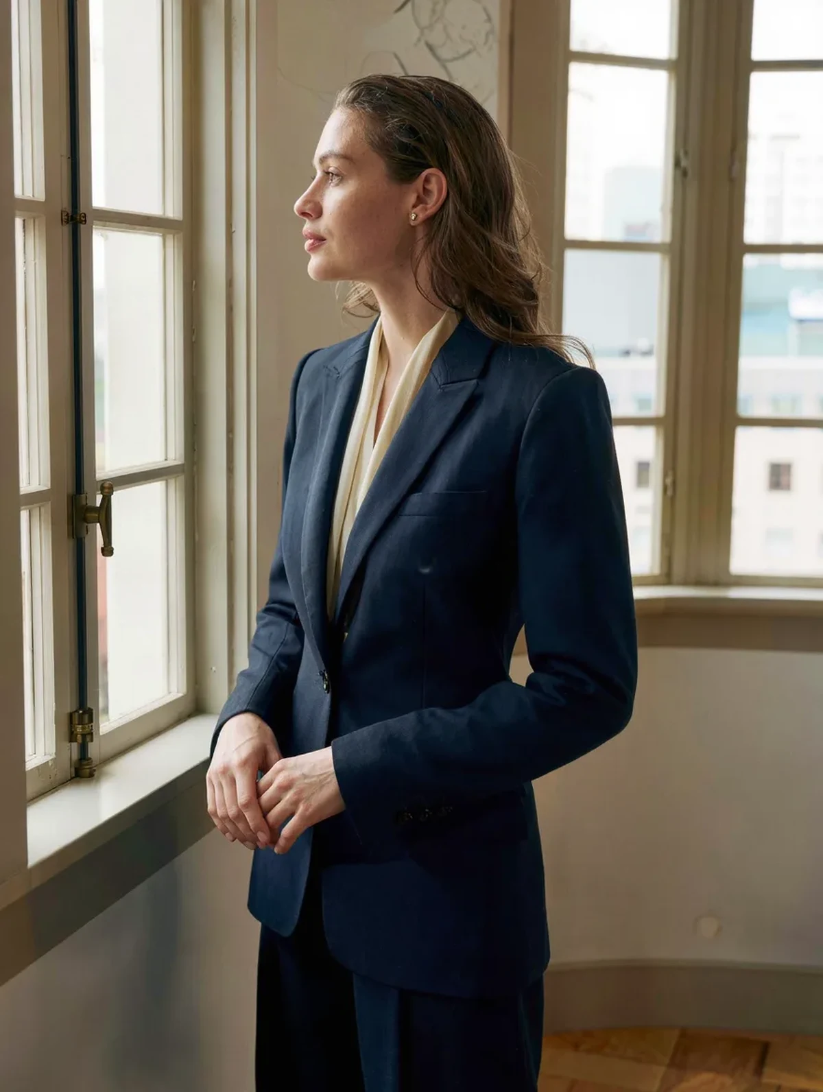 Why Your Navy Blazer Looks Tired After One Season